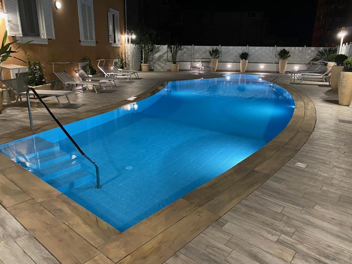 אגרופולי La Bouganville Holiday House מראה חיצוני תמונה