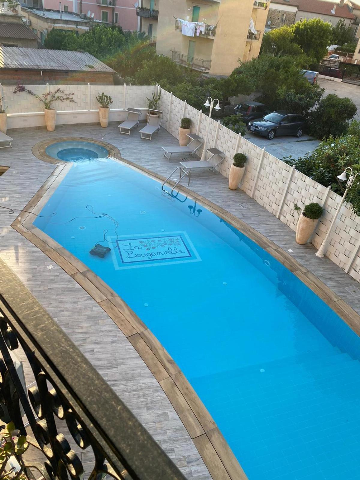 אגרופולי La Bouganville Holiday House מראה חיצוני תמונה